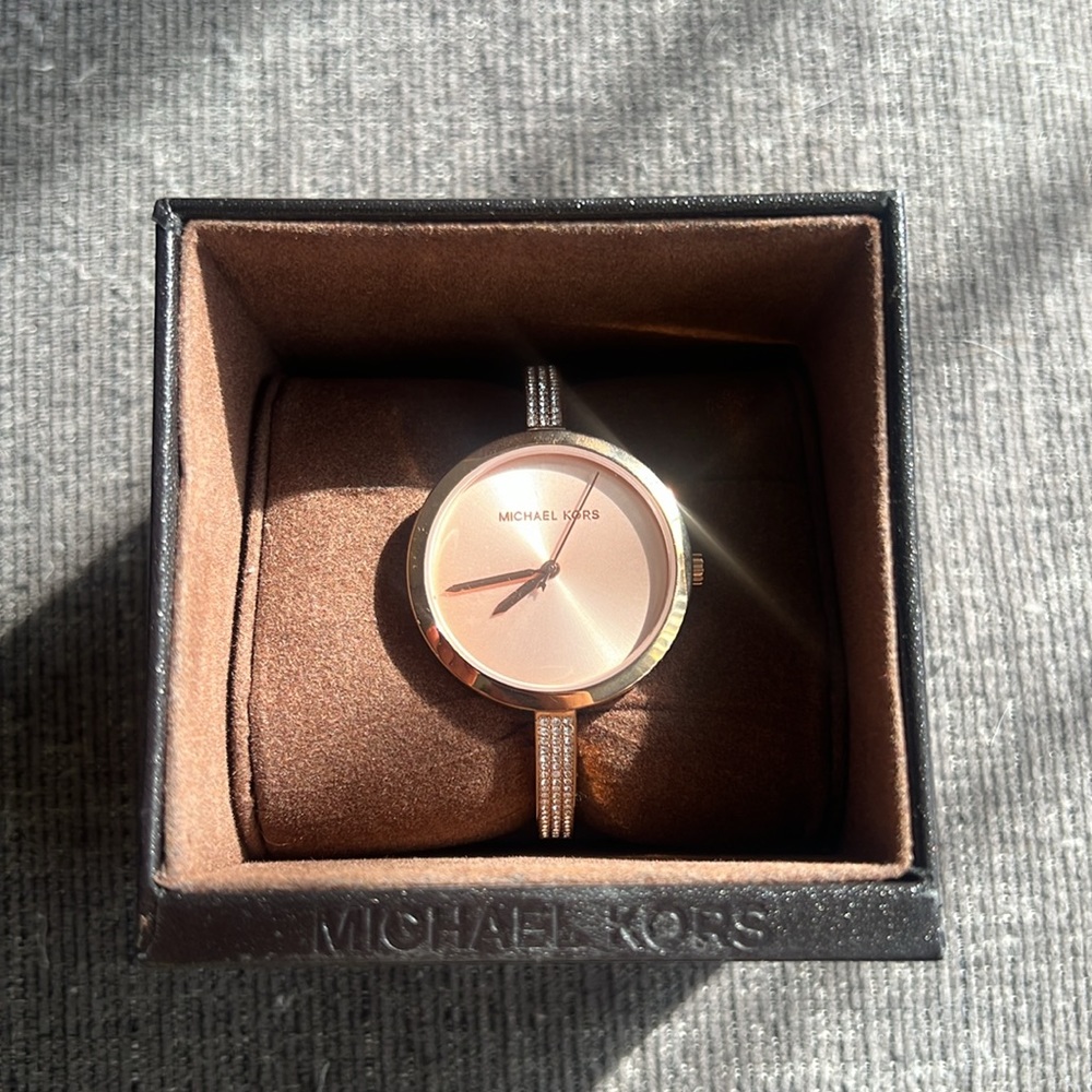 Michael Kors rose gold watch
